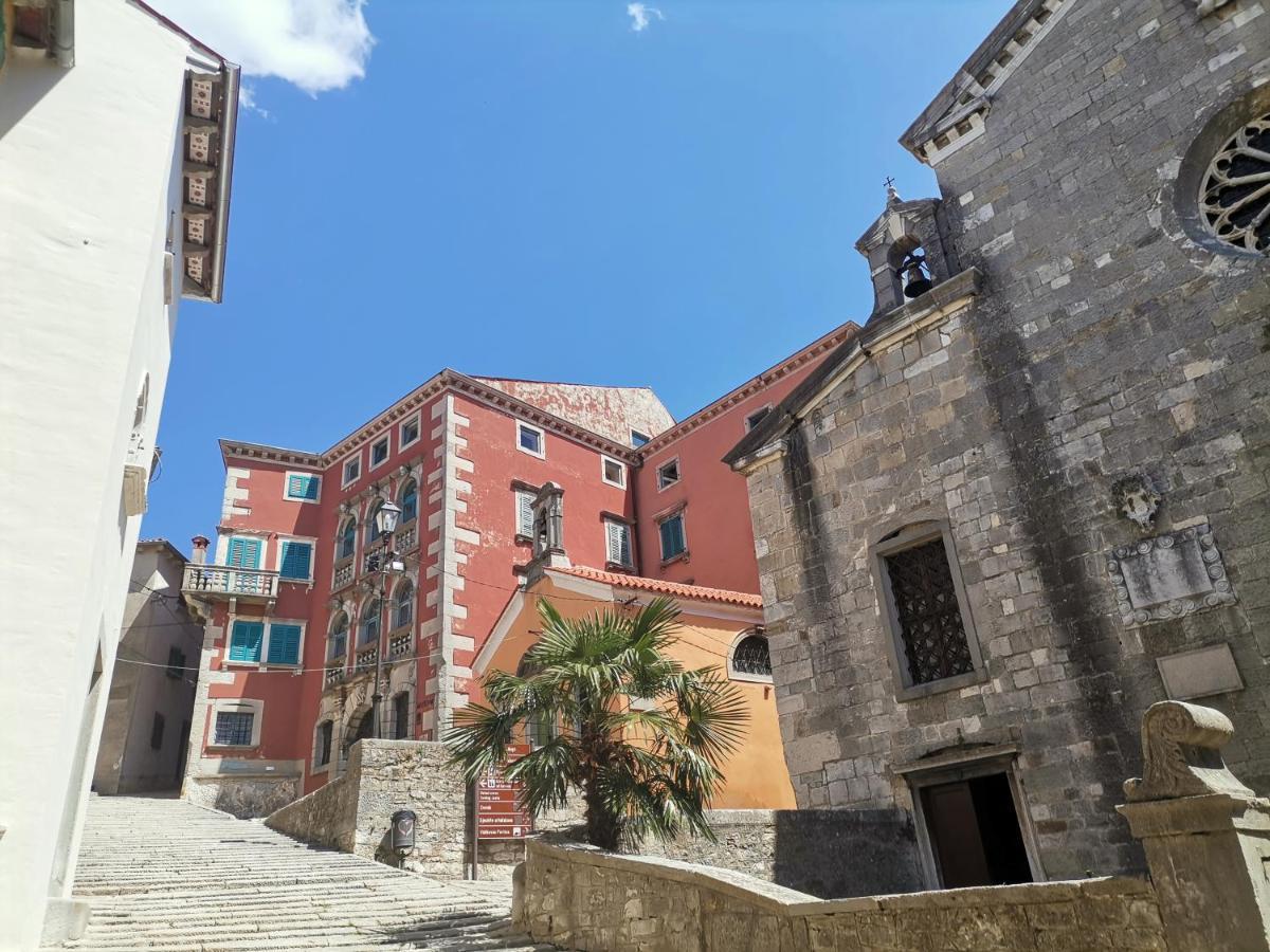 Apartment Branko With Terrace, Old Town Labin Labin  Exterior photo