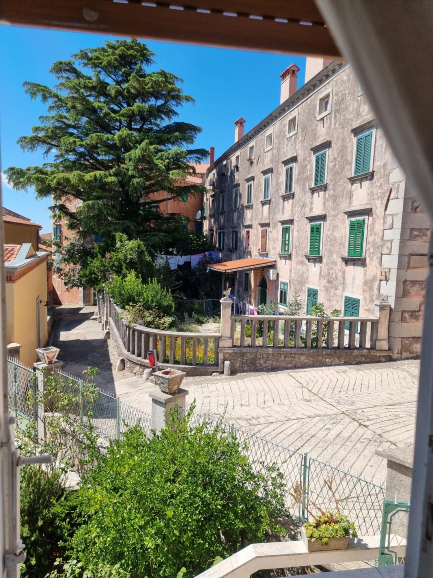 Apartment Branko With Terrace, Old Town Labin Labin  Exterior photo